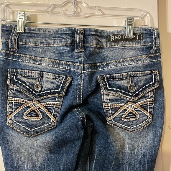 Red Rivet Jeans 3 - Picture 4 of 7